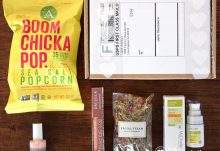 December/January 2017 LOVE GOODLY Review - Box Contents
